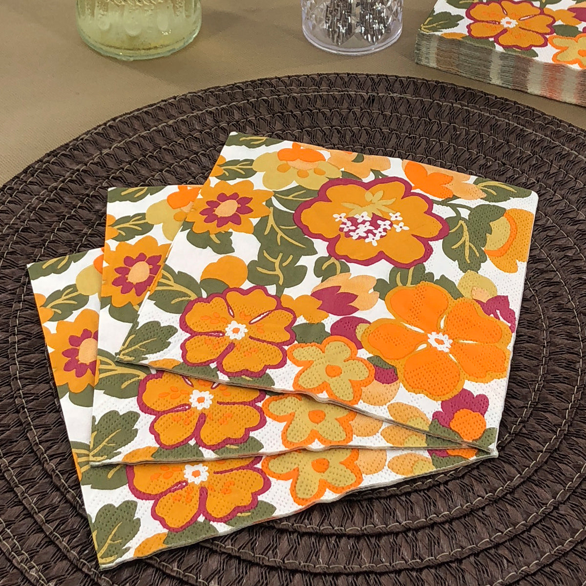 Dining Collection Lunch Napkins - Scattered Blossoms (#24024)